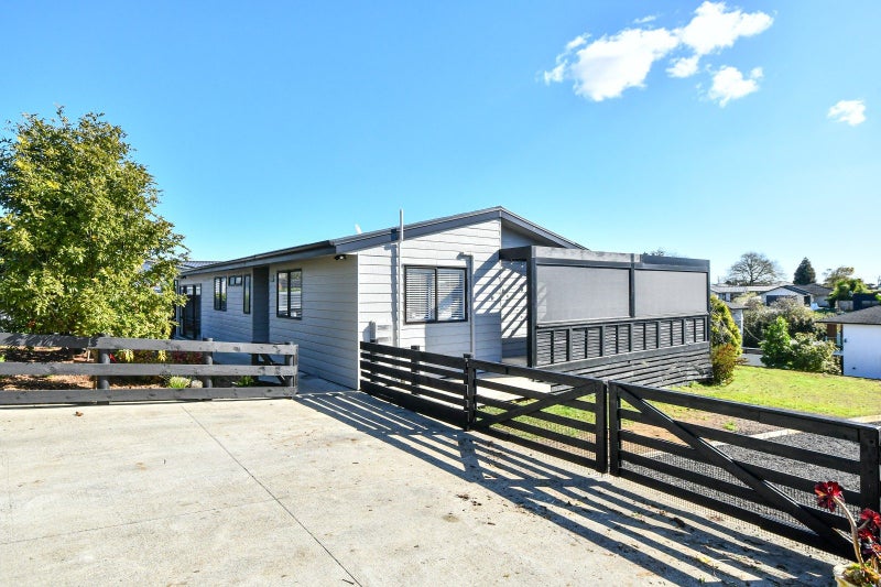 12 Mareretu Avenue, Patumahoe, Pukekohe - Carousel 1