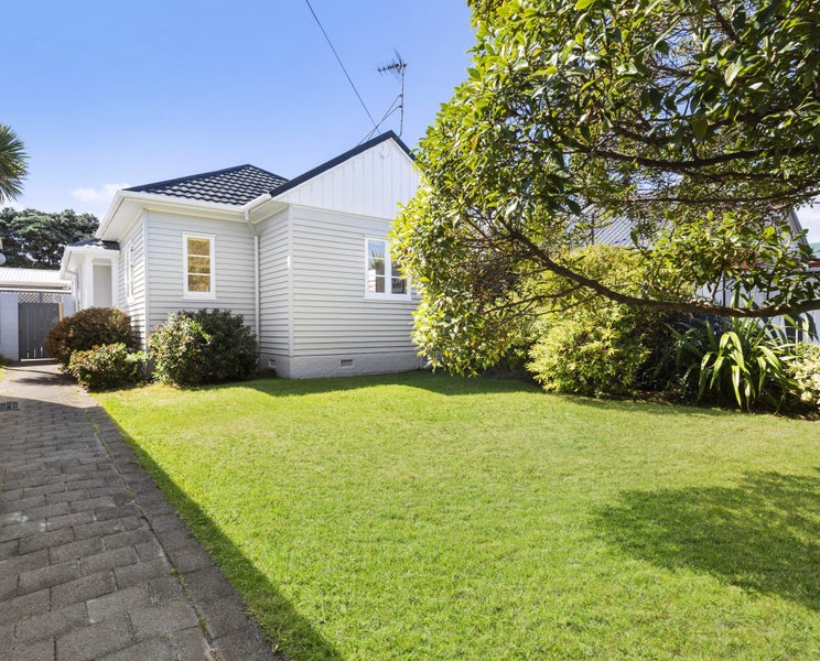 14 Wayside, Miramar, Wellington - Carousel 1