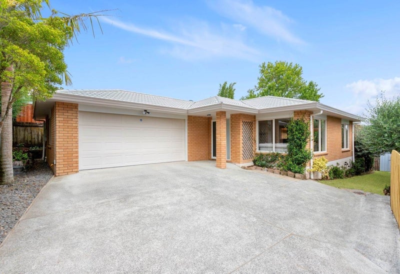 141B Edmonton Road, Te Atatu South, Waitakere City, Auckland - Carousel 1