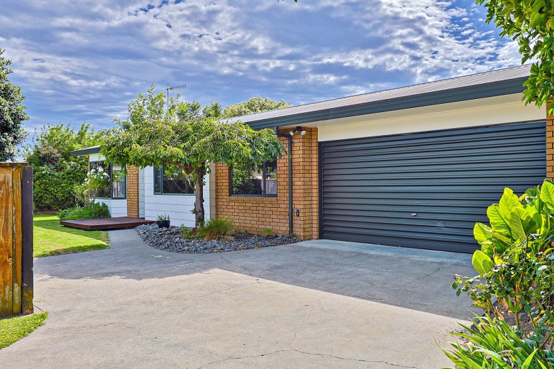 7 Bucksburn Place, Greenmeadows, Napier - Carousel 1