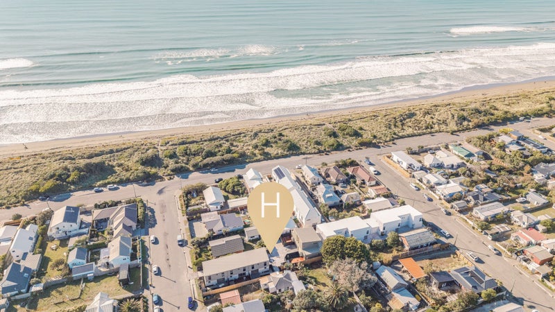 2/13 Effingham Street, North New Brighton, Christchurch - Carousel 1