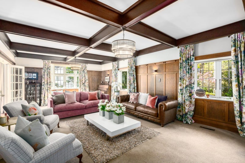 3 Dillon Street, Lowry Bay, Lower Hutt - Carousel 2