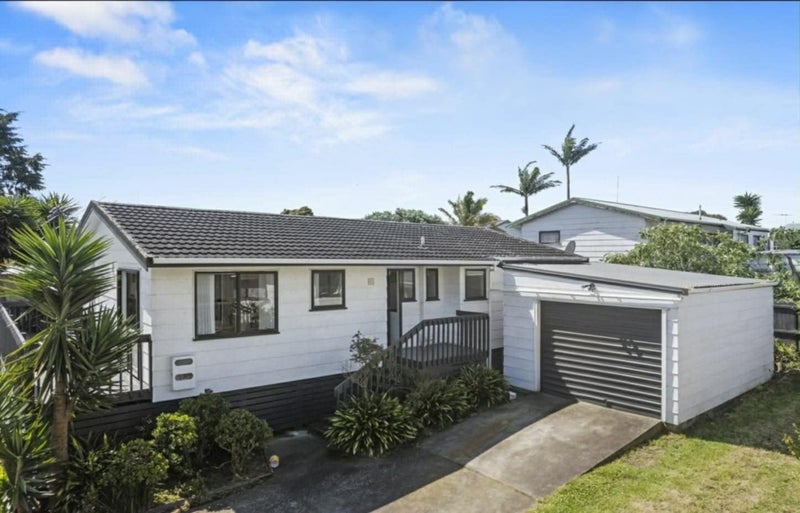 2/122 Finlayson Avenue, Clendon Park, Auckland - Carousel 1