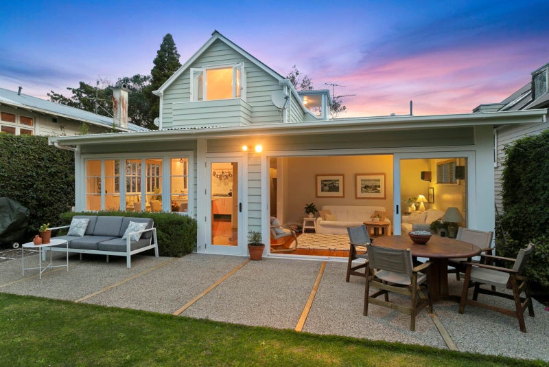 25 Woodside Road, Mount Eden, Auckland - Carousel 1