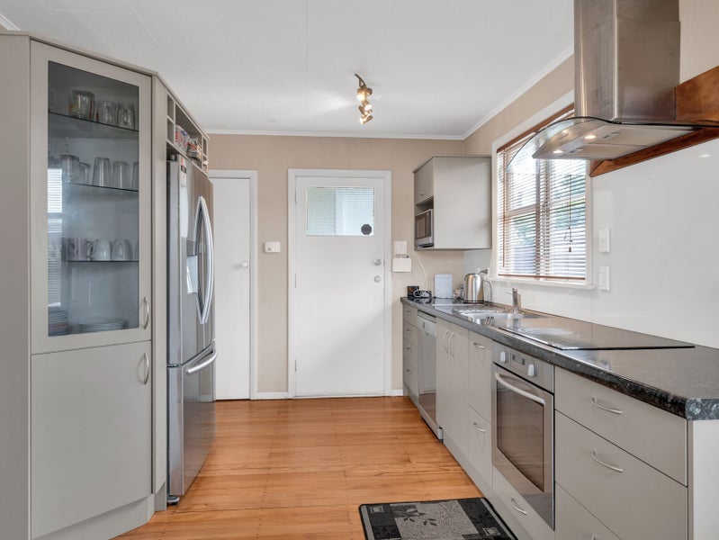 9 Ronberg Street, Highbury, Palmerston North - Carousel 1