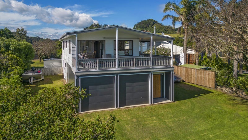 37 Oyster Drive, Cooks Beach, Whitianga - Carousel 1