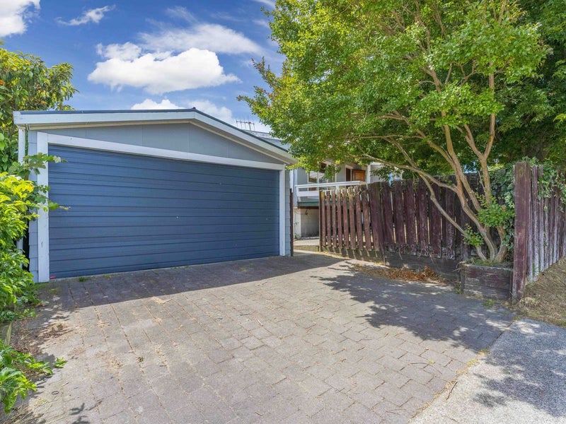 22 Hinemoa Avenue, Taupo - Carousel 2