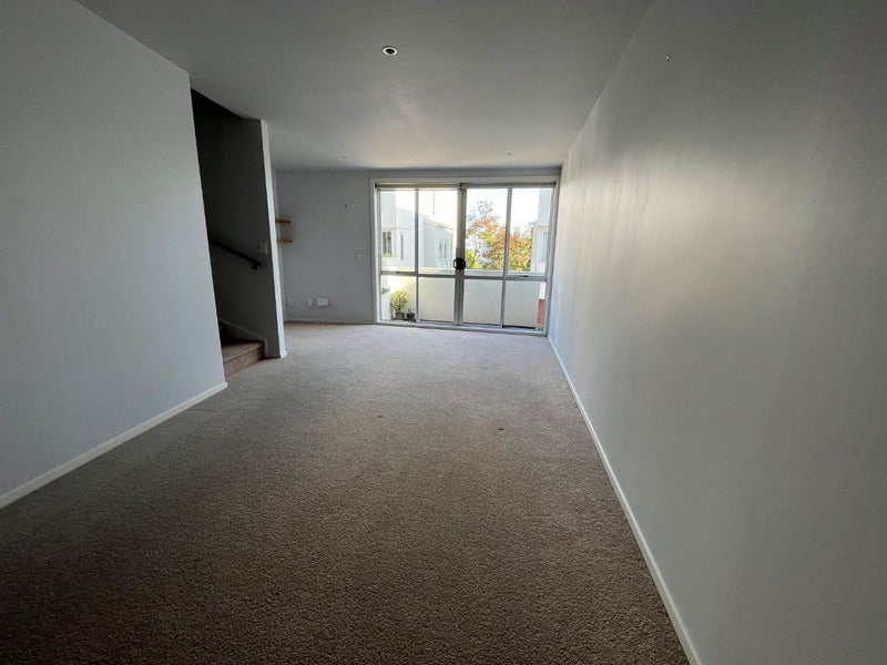 35/852 Mount Eden Road, Three Kings, Auckland - Carousel 2