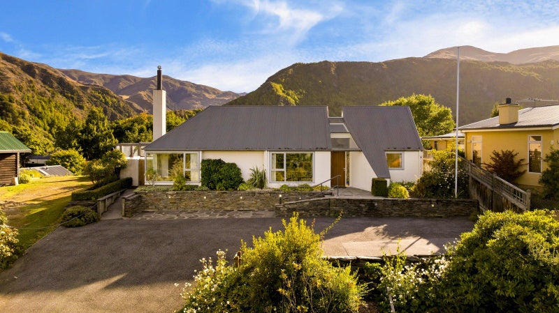 3 Stafford Street, Arrowtown, Arrowtown - Carousel 2