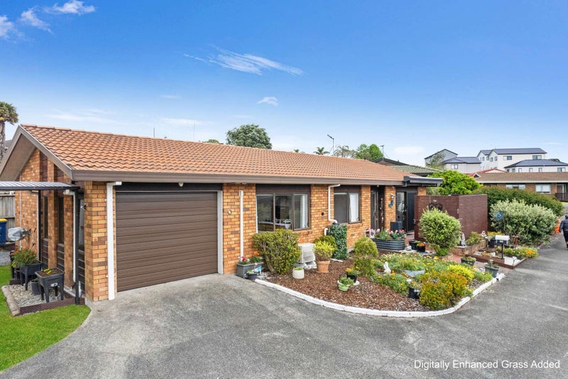 42 Bodi Place, Te Atatu South, Auckland - Carousel 1