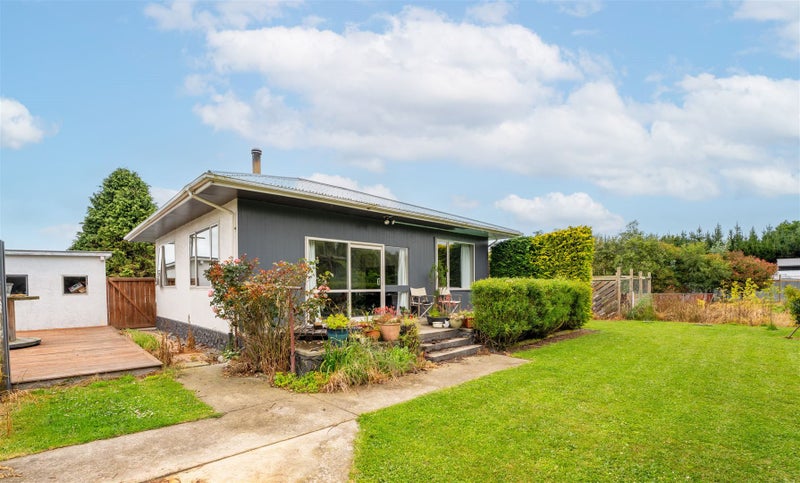 17 York Street, Oamaru - Carousel 1