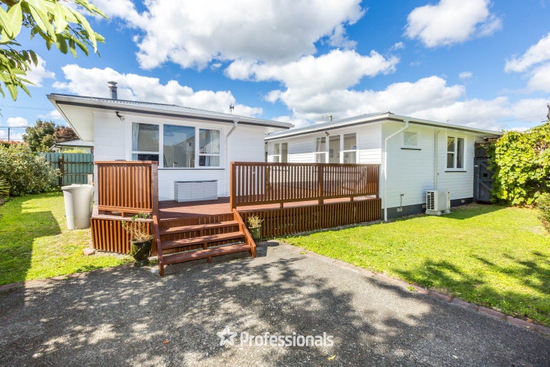 26A Ararino Street, Trentham, Upper Hutt - Carousel 1
