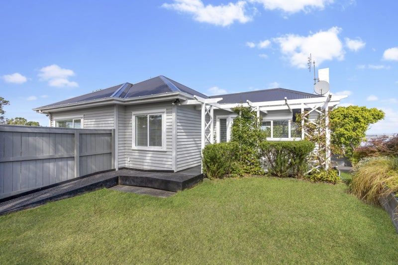 296 Hillsborough Road, Hillsborough, Auckland - Carousel 1