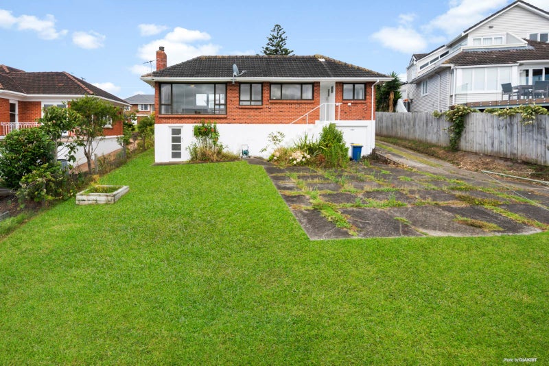 105 Sylvan Avenue, Northcote, Auckland - Carousel 2