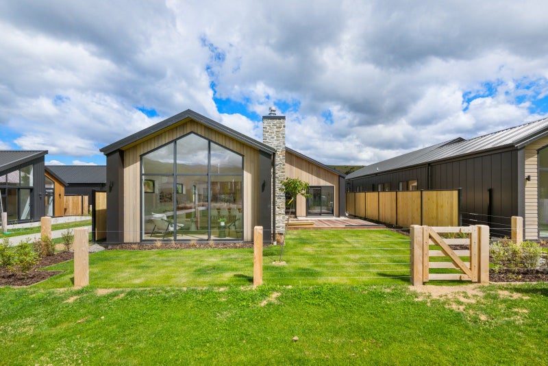 119 Wooing Tree Avenue, Cromwell, Cromwell - Carousel 2