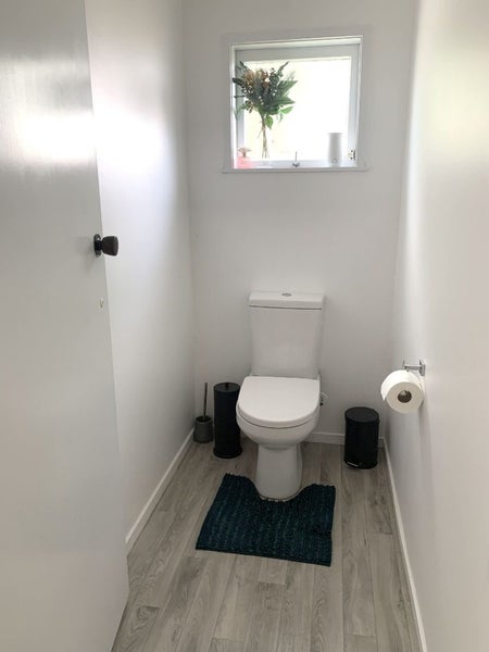 67 Hogans Road, Glenfield, Auckland - Carousel 10