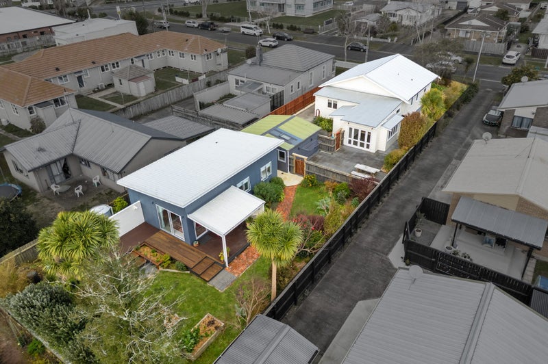 9 Frances Street, Hamilton East, Hamilton - Carousel 1