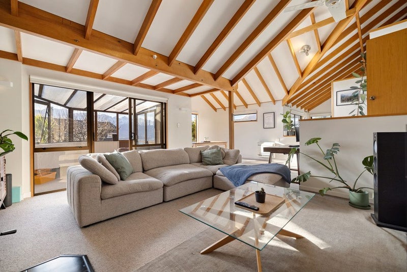 23 Greenstone Place, Fernhill, Queenstown - Carousel 2