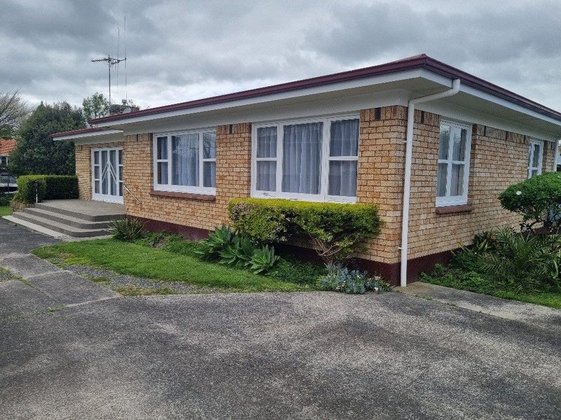 35 Haultain Street, Fairfield, Hamilton - Carousel 2