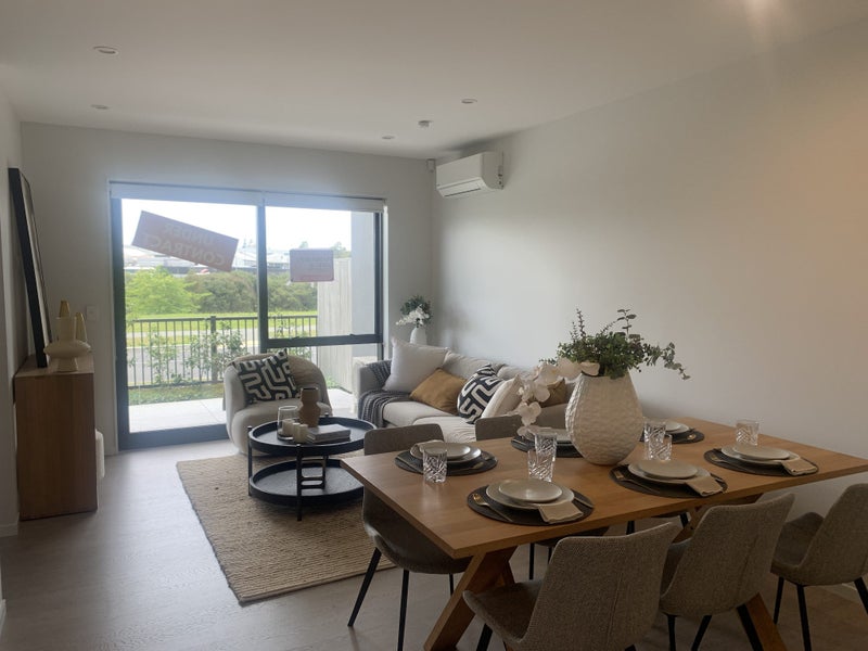 2/18 Paraone Crescent, Takanini, Auckland - Carousel 2