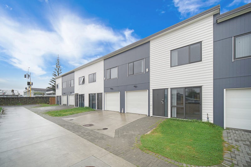 264E East Tamaki Road, Otara, Auckland - Carousel 1