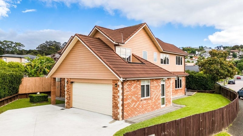 23 South Kensington Way, Henderson, Auckland - Carousel 1
