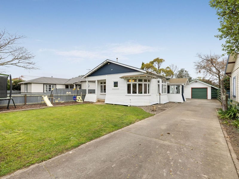 28 Lyndhurst Street, Takaro, Palmerston North - Carousel 1