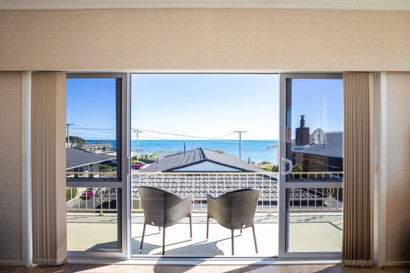 3/9 Hine Street, New Plymouth - Carousel 1