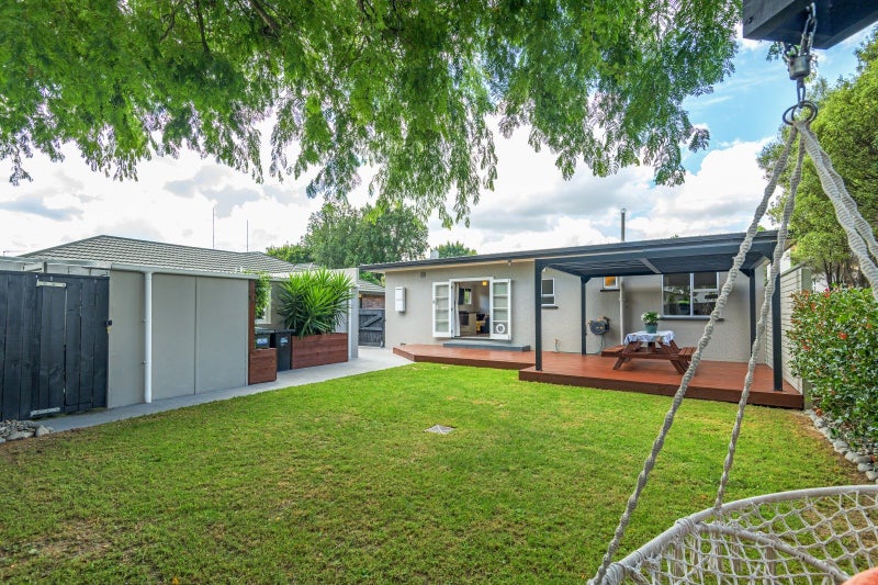 11 Durham Crescent, Palmerston North, Palmerston North - Carousel 1
