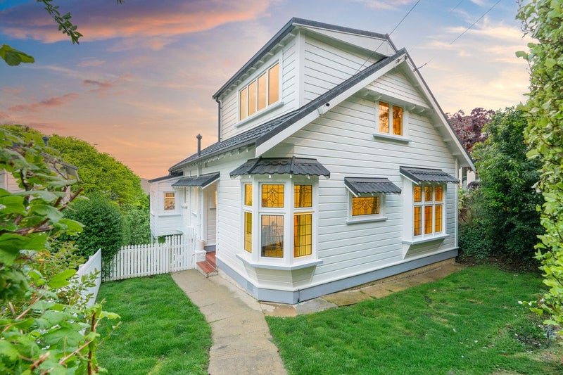 12 Hart Street, Belleknowes, Dunedin - Carousel 1