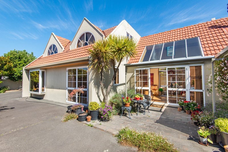 28 Ings Avenue, Saint Clair, Dunedin - Carousel 1