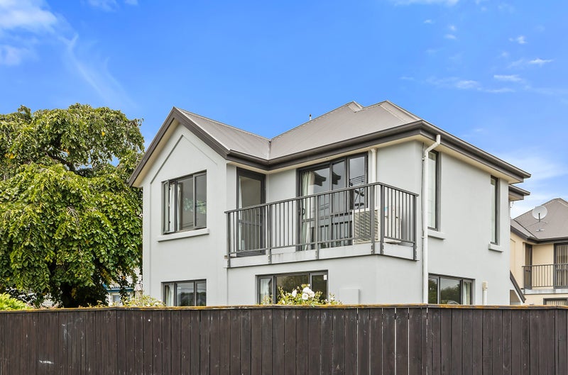 1 Trist Place, Edgeware, Christchurch - Carousel 2