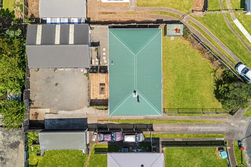 14 Tohora Place, Spotswood, New Plymouth - Carousel 27