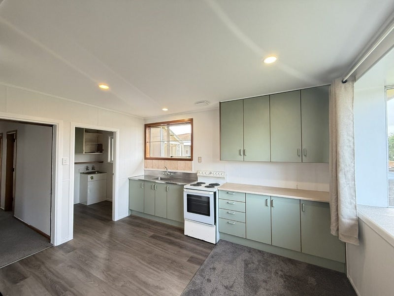 40 Frensham Crescent, Woolston, Christchurch City, Canterbury - Carousel 2