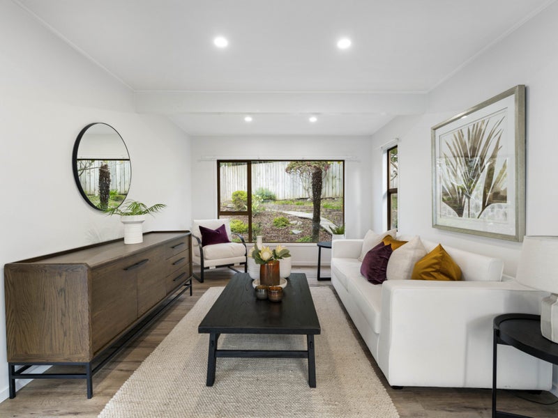 2/867 Beach Road, Waiake, Auckland - Carousel 2