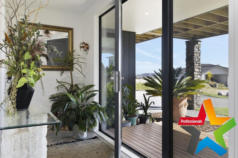 10 Tuhua Close, Wharewaka, Taupo - Carousel 25