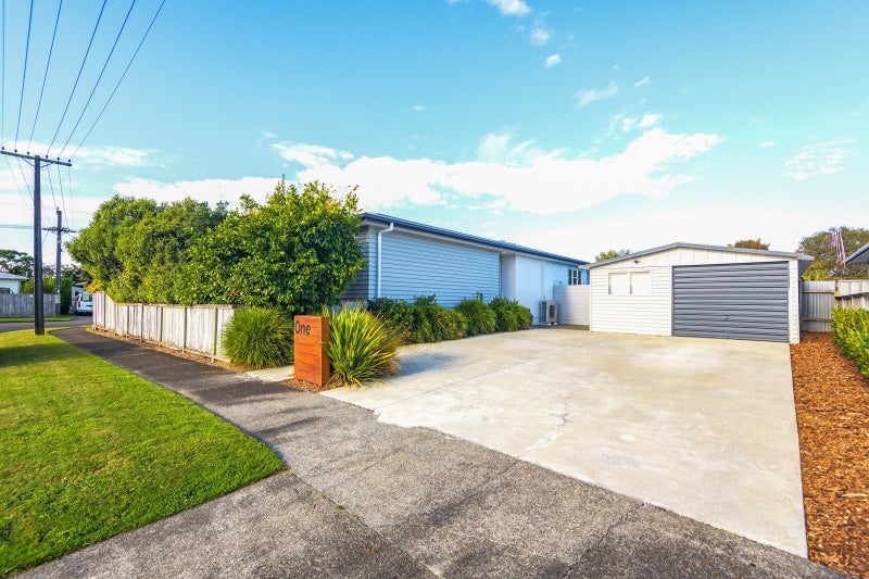 1 Sinclair Avenue, Highbury, Palmerston North - Carousel 26