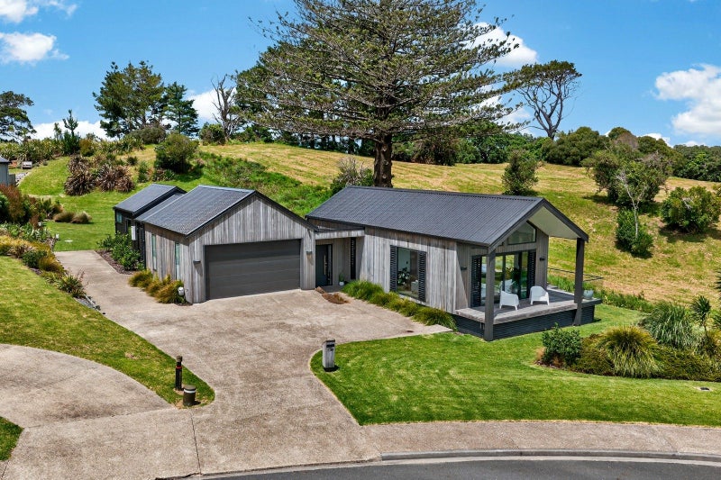 138 Estuary Drive, Mangawhai Heads, Mangawhai - Carousel 1