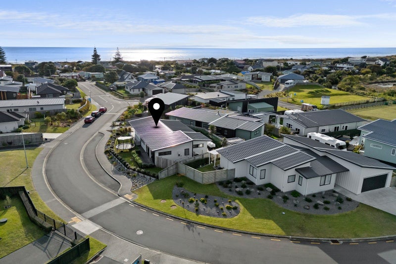 14 Seagrass Place, Otaki Beach, Otaki - Carousel 2