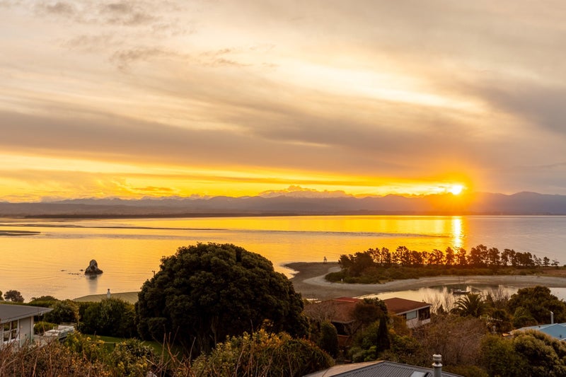 0 Britannia Heights, Stepneyville, Nelson - Carousel 34