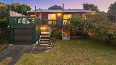 12 Kaitawa Street, Waikanae Beach, Waikanae - Carousel 1