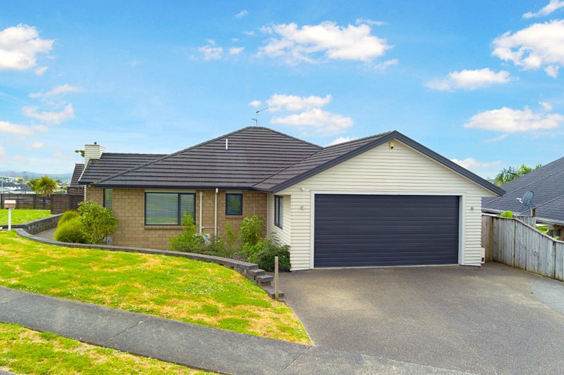 5 McWhirters Farm Lane, Massey, Auckland - Carousel 2