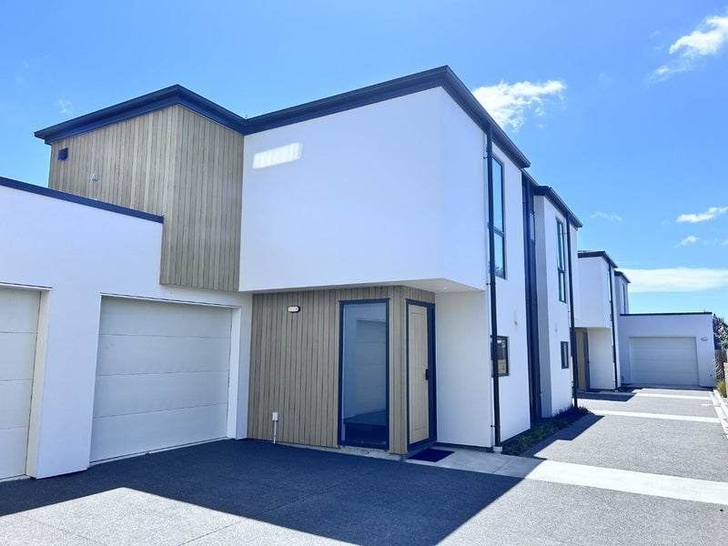 2/176 Lyttelton Street, Spreydon, Christchurch - Carousel 1
