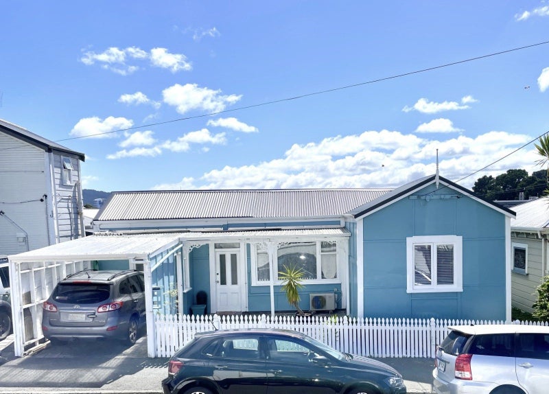 2 Nikau Street, Newtown, Wellington - Carousel 1