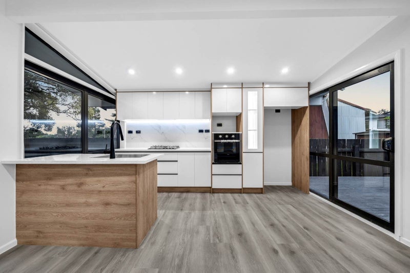 24A McKinstry Avenue, Mangere East, Manukau City, Auckland - Carousel 2