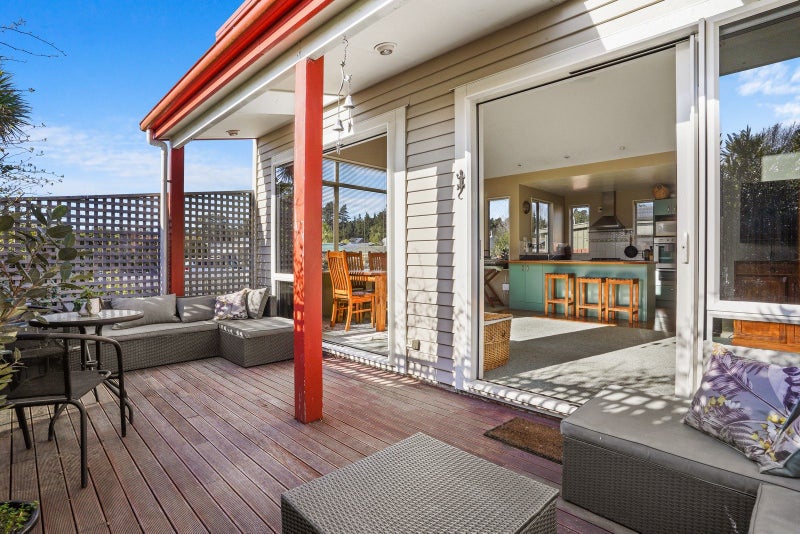 17 Kiwi Avenue, Waikuku Beach, Waikuku Beach - Carousel 1
