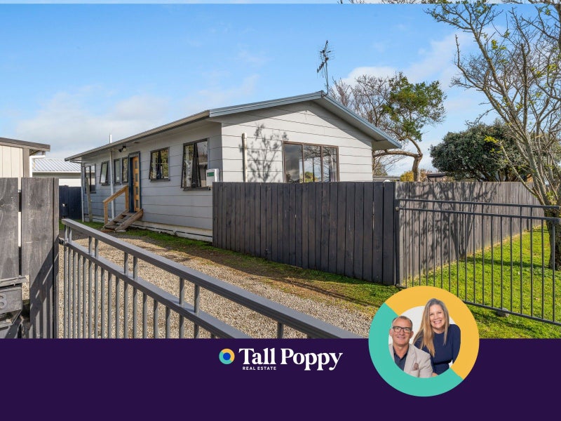 118 Makarini ST, Paraparaumu, Paraparaumu - Carousel 1