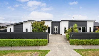 93 James Line, Kelvin Grove, Palmerston North - Carousel 1