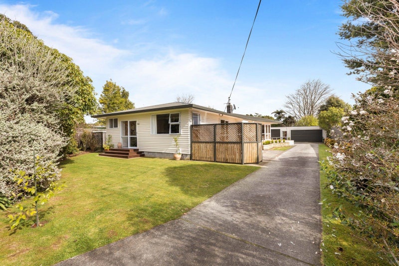 1276 Egmont Road, New Plymouth - Carousel 23