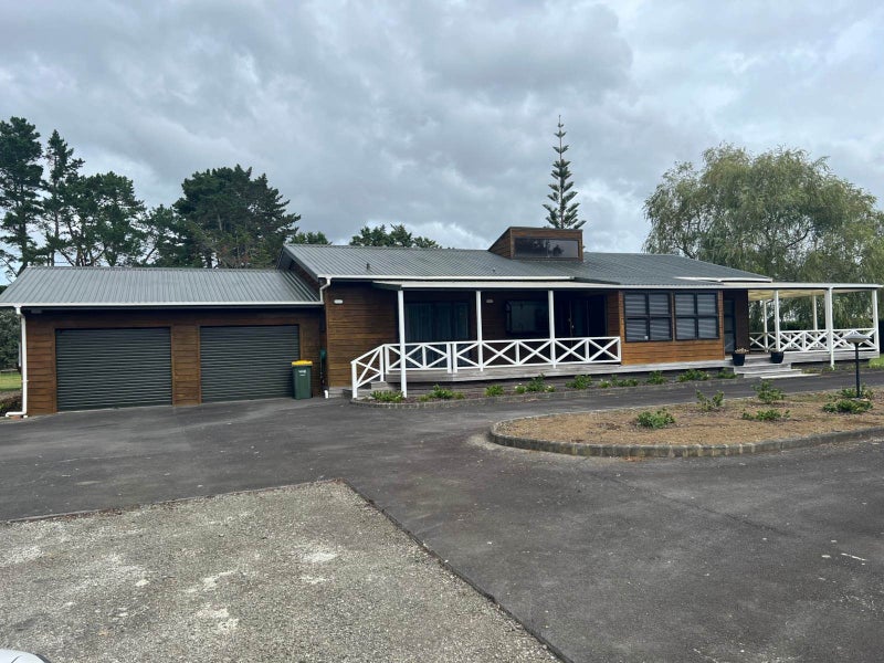 18 Riverland Road, Kumeu - Carousel 1